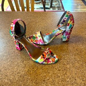 Worthington Multicolor Floral Heels